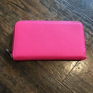 31 all about the Benjamin’s pink wallet